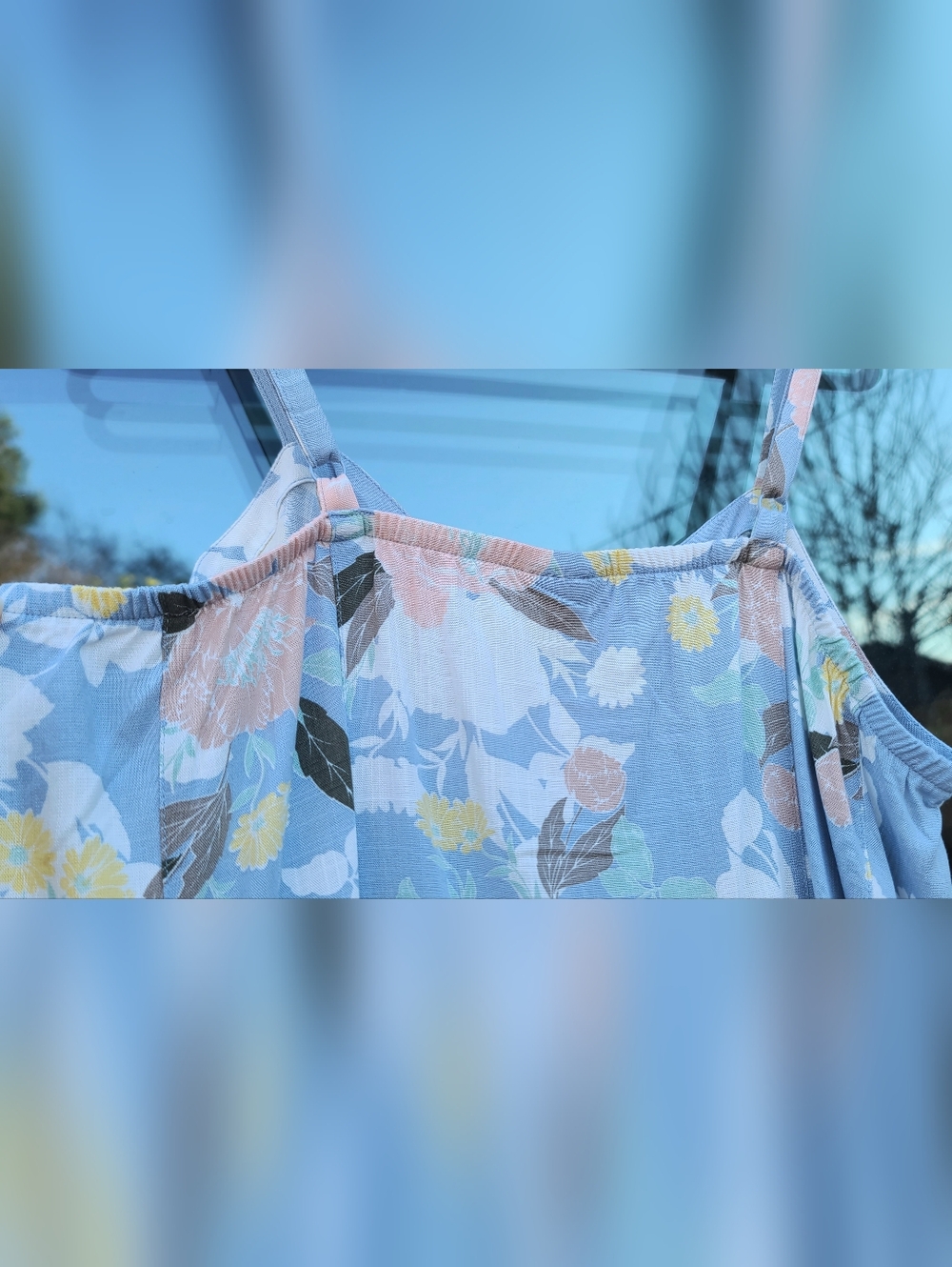 Torrid Blue Fog Floral Button Front Cami Romantic Tank โ Size 00 - M/L - Size 10 - Picture 11 of 17